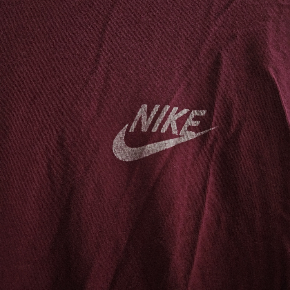 Vintage Nike Burgandy Men's T-shirt Size XL - Picture 2 of 6